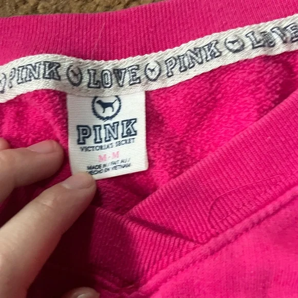 VS PINK Crewneck - Picture 2 of 3